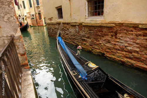Gondola on water, Venice, Italy © Wedding photography