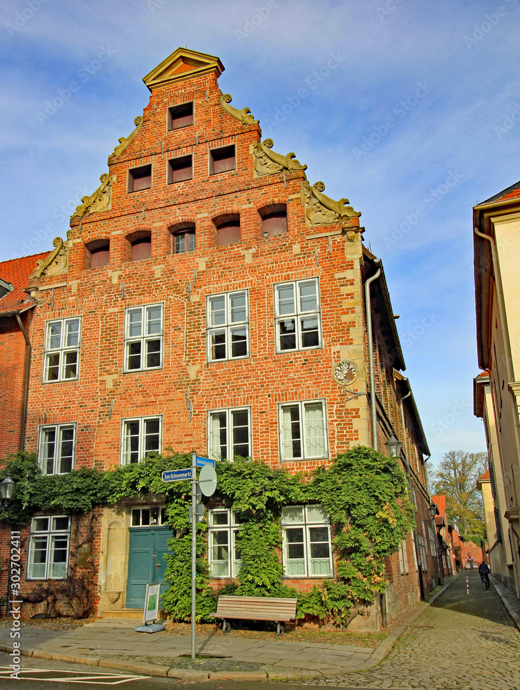 Lüneburg: Heinrich-Heine-Haus (15./16. Jh., Niedersachsen) Stock Photo |  Adobe Stock