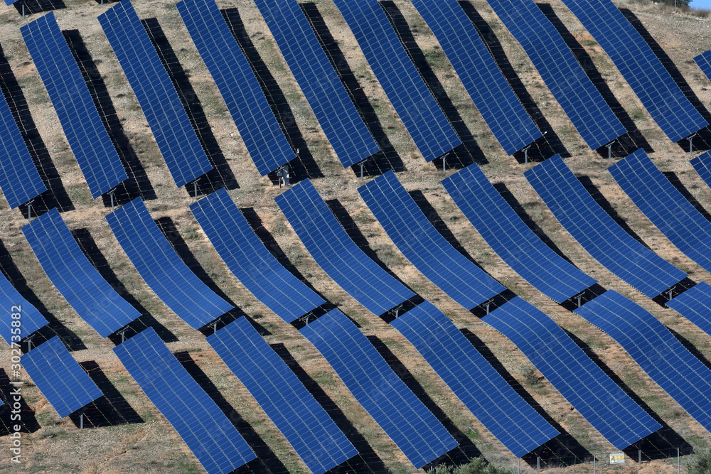 Obraz premium Clean energy (solar panels) in the fields of Andalucia