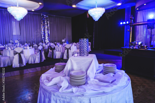 Obraz na plátně Banquet hall before party