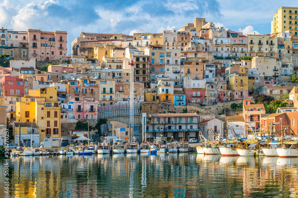 The colorful city of Sciacca overlooking its harbour. Province of Agrigento, Sicily. - obrazy, fototapety, plakaty 