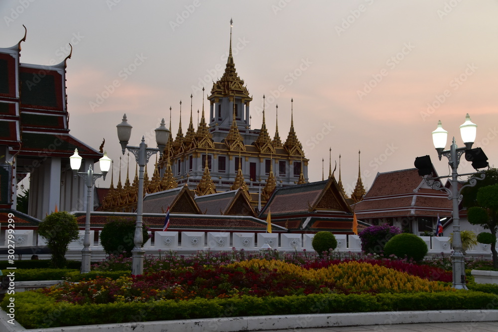Naklejka premium The night view of Bangkok in Thailand