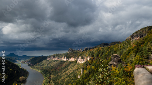 Kleine Bastei mit Blick auf die Elbe und Lilienstein