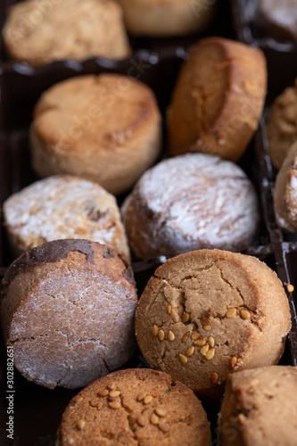 Quadro em tela Variety of Spanish shortbreads Mantecados, polvorones, nevaditos