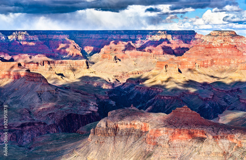 Landscape of the Grand Canyon in Arizona, USA © Leonid Andronov