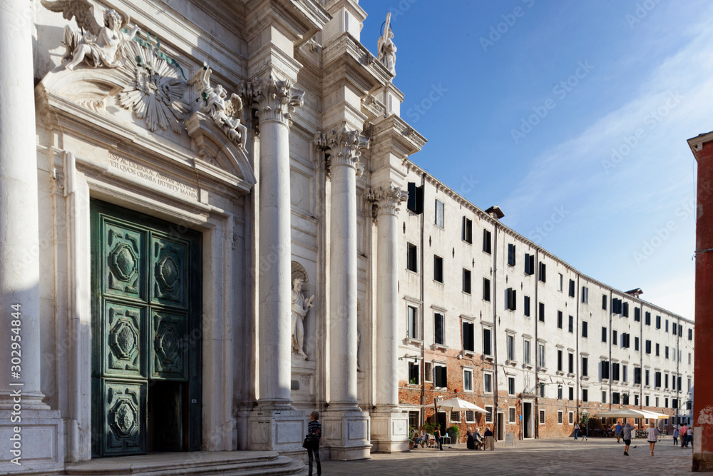 Portale Dela Chiesa Di Santa Maria Assunta Detta I Gesuiti Con L Ex 