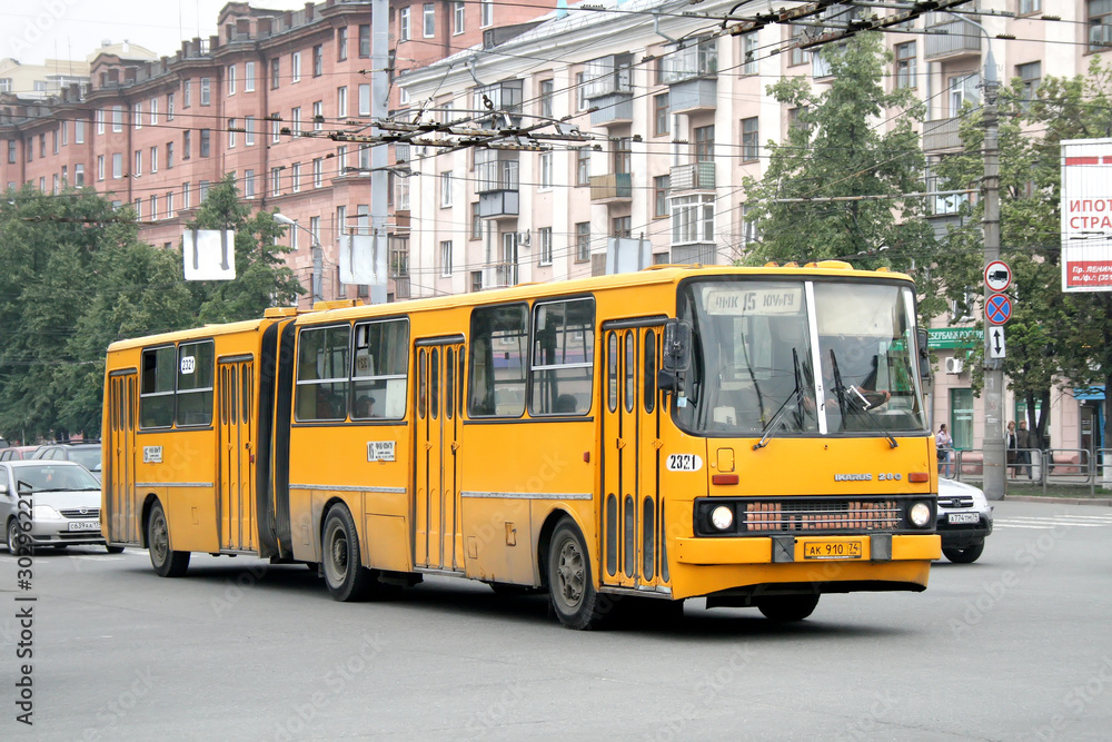 File:Ikarus280.jpg - Wikimedia Commons