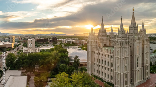 Bild auf Leinwand Panorama frame Panorama view of Salt lake City at sunset