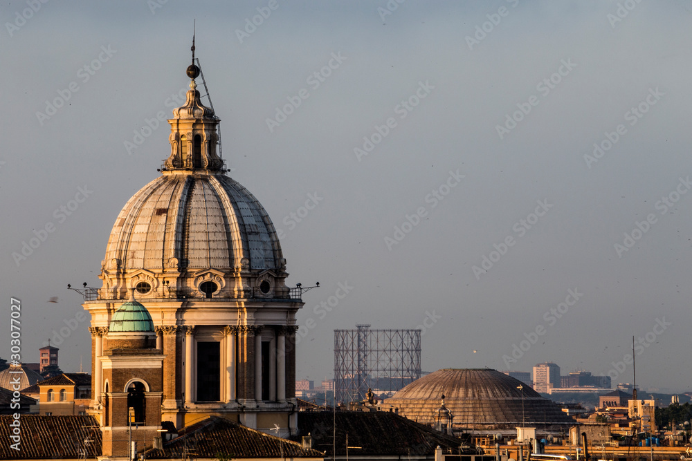 Fototapeta premium Cupole in Roma