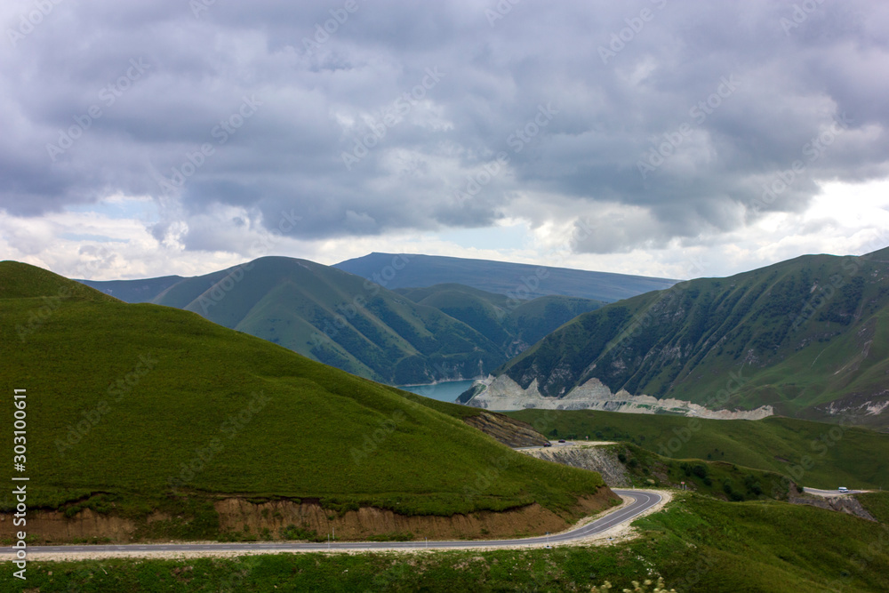 Fototapeta premium Beautiful mountain lake Kezenoy Am or Kezenoyam in Chechen republik in Russia