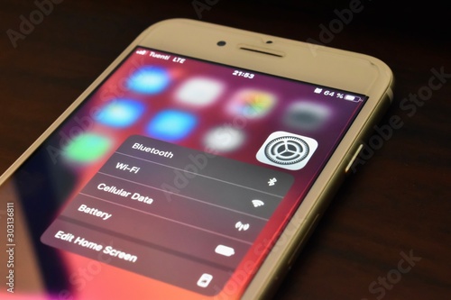 Cuadro en lienzo BUENOS AIRES, ARGENTINA - NOVEMBER 14, 2019: iOS 13 Dark mode, settings configuration options shown in the new interface