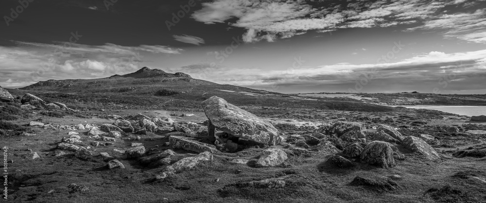 Coetan Arthur Dolmen (Black & White)