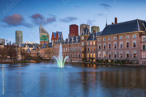 illuminated parliament buildings in The Hague