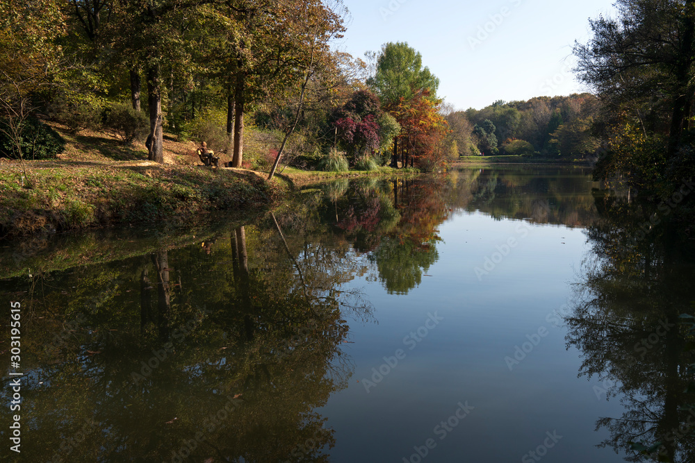 Autumn scene with reflection in lake, in istanbul, Turkey. Autumn scene with reflection in lake, in istanbul, Turkey.