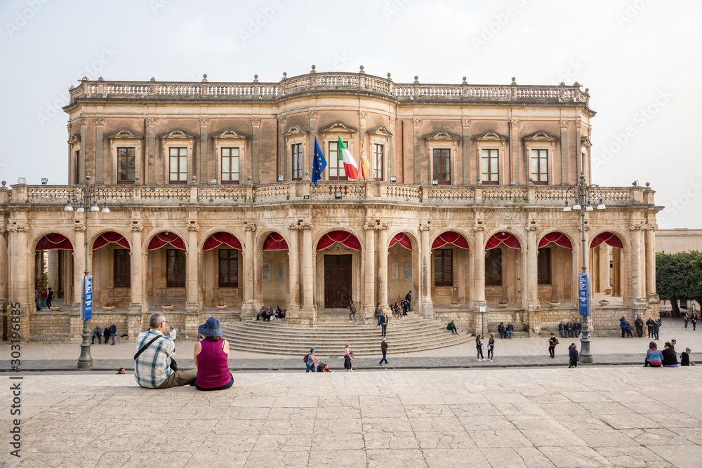 Obraz premium Sicily, Noto town the Baroque Wonder - UNESCO Heritage Site. Palazzo Ducezio, named in honor of Ducezio, founder of the city, is the seat of the town hall.