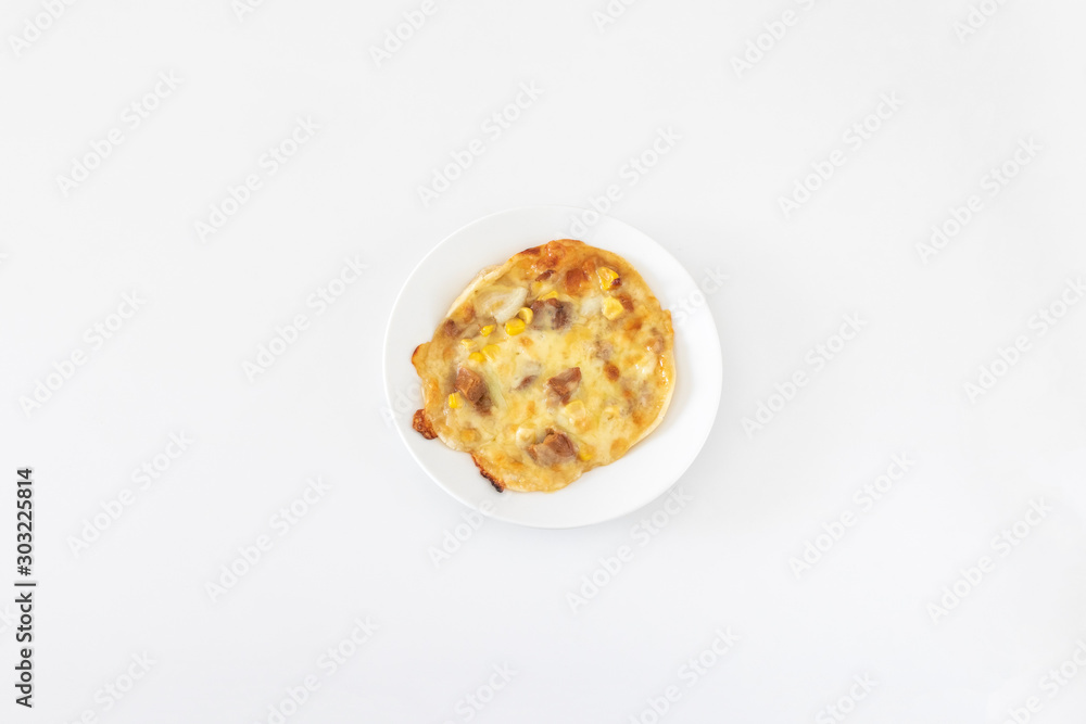 焼きたての手作り照り焼きチキンピザ