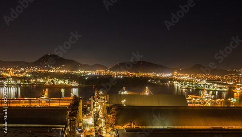 Vista noturna em Santos