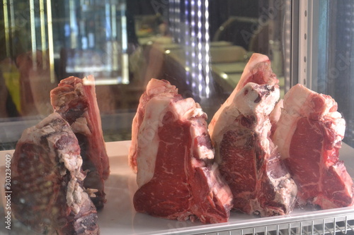 Włoskie steki T-bone 