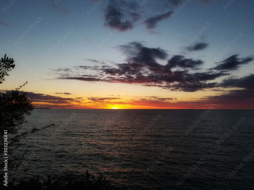 Sunset over Lake Erie in Cleveland Ohio Sunset over Lake Erie in Cleveland Ohio