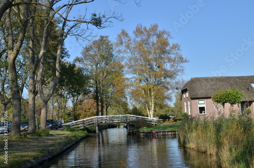 Giethoorn canals © WickedClick