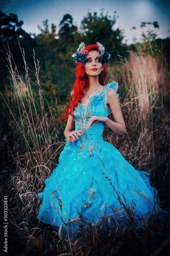 Fototapeta premium Fairy in the autumn forest