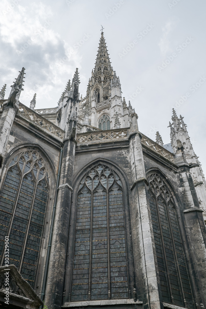 Fototapeta premium view of the historic flamboyant gothic Church of Saint-Maclou in Rouen