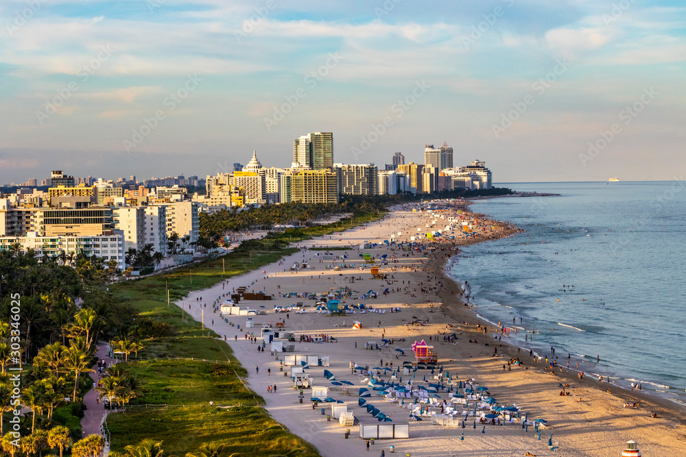 Fototapeta premium Panorama view of Miami Beach, South Beach, Florida, USA.