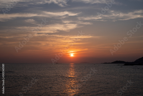 夕日と水平線 © yui_yakushiji