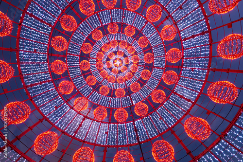 Künstlicher Led Weihnachtsbaum in Funchal auf Madeira als Beleuchtung