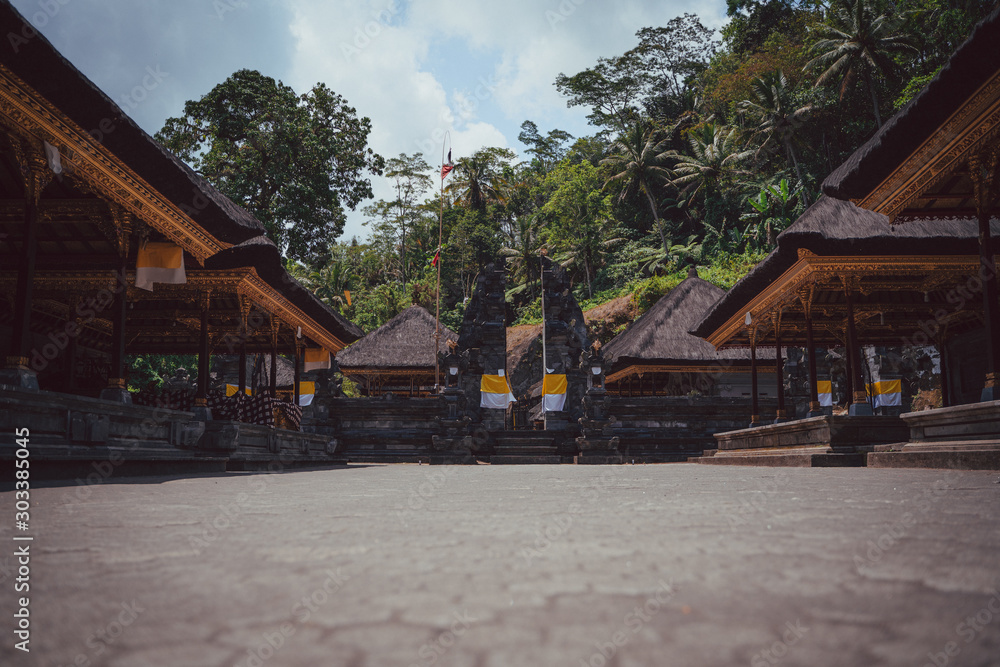 Architektur in Bali bei den Königsgräbern Architektur in Bali bei den Königsgräbern