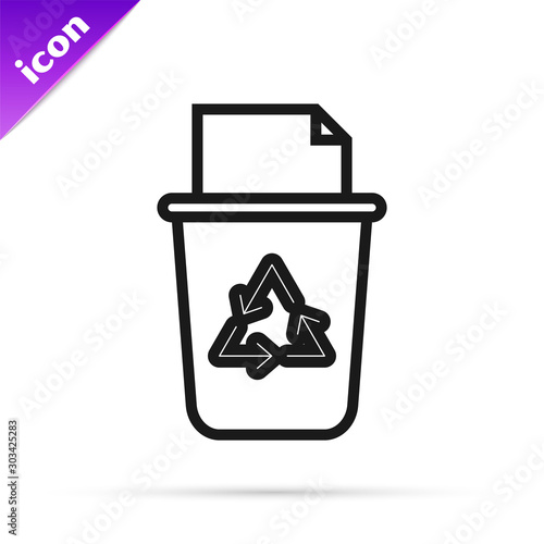 Black line Recycle bin with recycle symbol icon isolated on white background. Trash can icon. Garbage bin sign. Recycle basket sign. Vector Illustration
