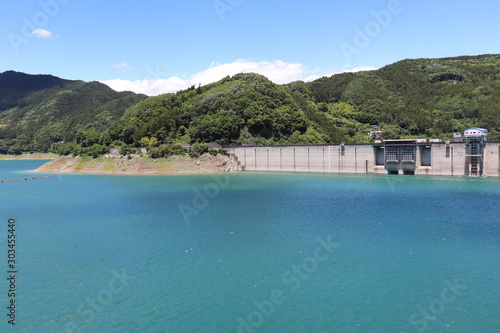 神流湖（埼玉県神川町、群馬県藤岡市）