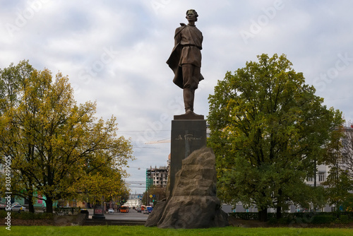 NIZHNY NOVGOROD, RUSSIA - SEPTEMBER 28, 2019: Monument to Maxim Gorky in Nizhny Novgorod, in the square on Gorky Square. Gorky's seven-meter bronze figure was created by sculptor V.I. Mukhina photo