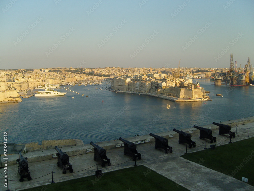 Fototapeta premium Malta La Valletta grand harbor landsape in summer