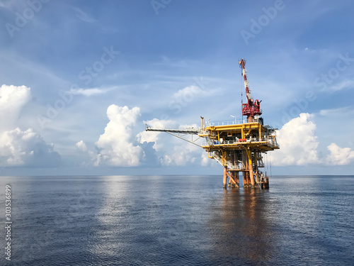 Oil and gas wellhead remote platform produced raw gas and oil then sent to central processing platform to separate water,gas and condensate (gas).