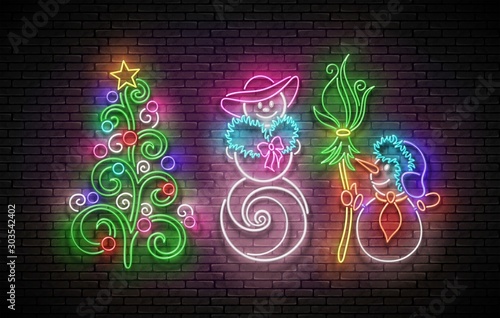 Glow Greeting Card with Snow Man and Woman in Love, Christmas Tree