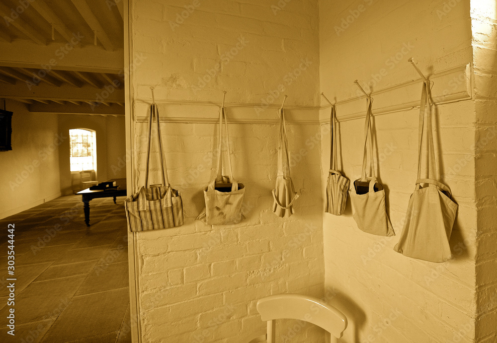 Ταπετσαρία Life in the workhouse, school time