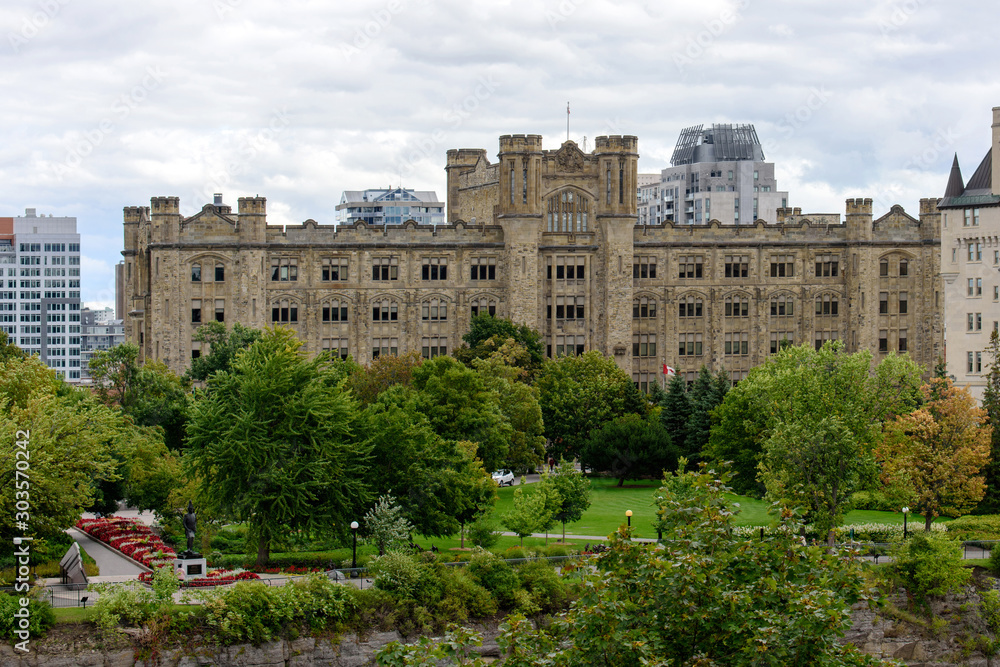 Old buildings and green park in Otttawa