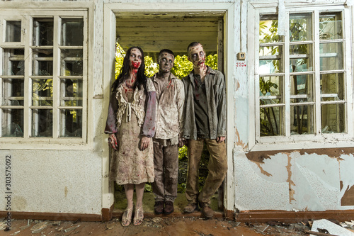 Zombies come into an abandoned house