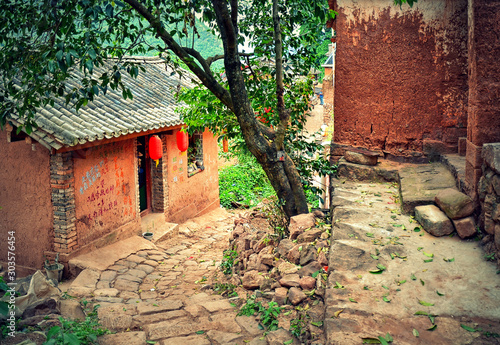 Fototapeta Naklejka Na Ścianę i Meble -  Traditional house in Nuodeng village, Yunnan, China
