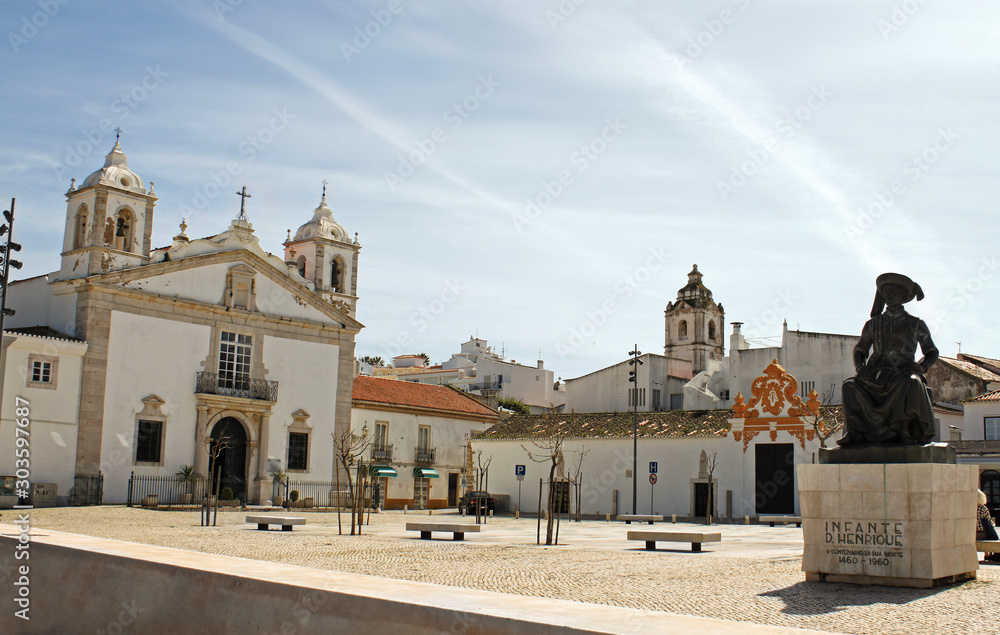 Public square in Faro, Portugal