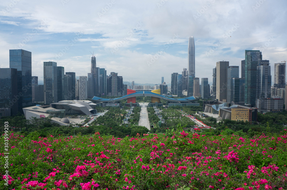 Lianhuashan Park view deck in Shenzhen, China Lianhuashan Park view deck in Shenzhen, China
