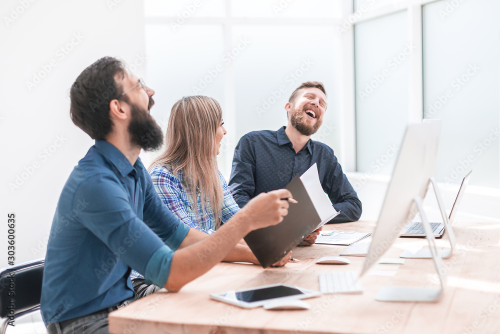 Fototapeta premium group of business people discussing financial documents