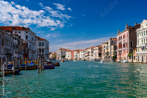 ベネチア 大運河と街並み © 健太 上田