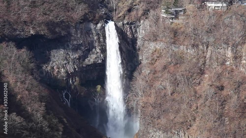 華厳滝