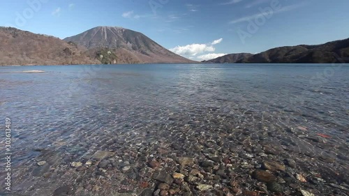千手ケ浜から見た中禅寺湖と男体山