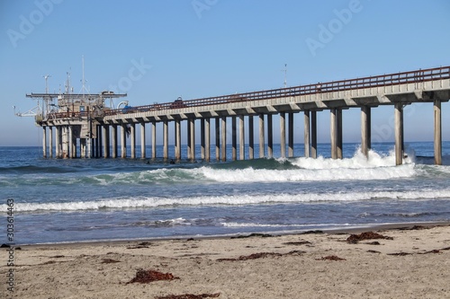 Views of Scripps Pier on a sunny November day © Michael