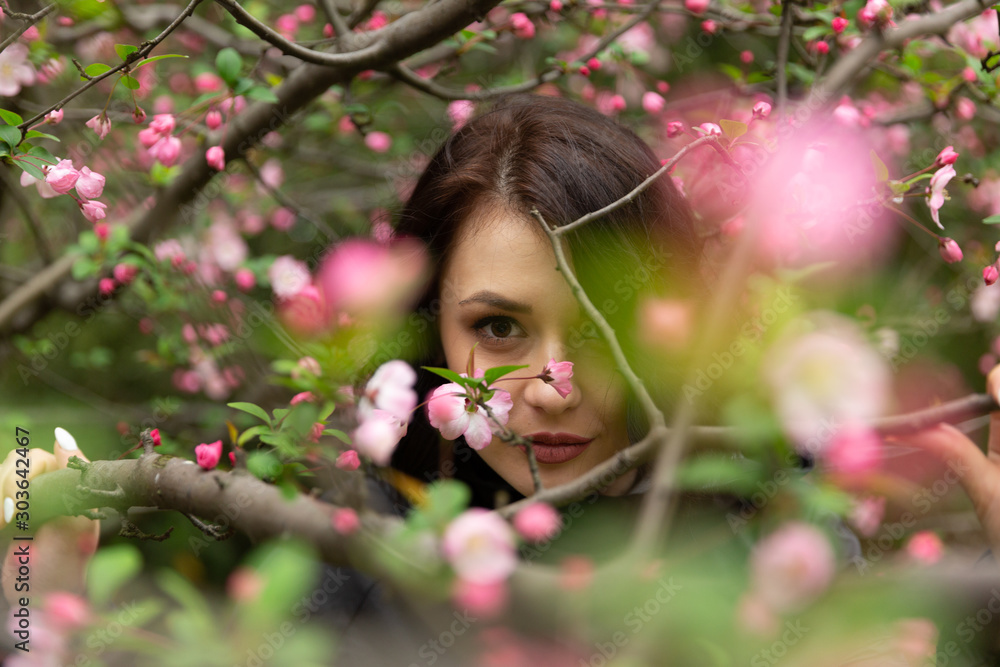 Fototapeta premium girl in the garden