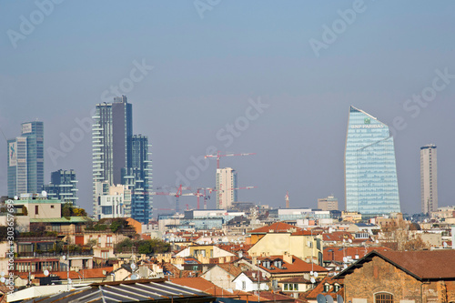 Milano , Lombardia, vista della città' e dello skyline - Unicredit torre e grattacieli di Gea Aulenti piazza 