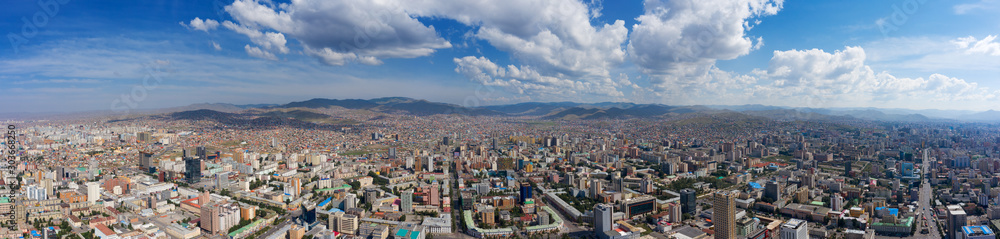 Φωτογραφία Aerial panorama view of Ulaanbaatar city, capital of Mongolia